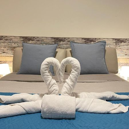 Valencia Suits You - ADULTS ONLY Rooms CHECK IN desde las 14 00h Exterior foto