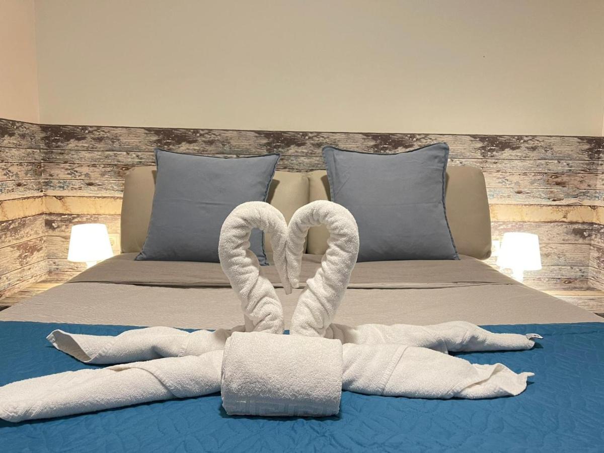 Valencia Suits You - ADULTS ONLY Rooms CHECK IN desde las 14 00h Exterior foto