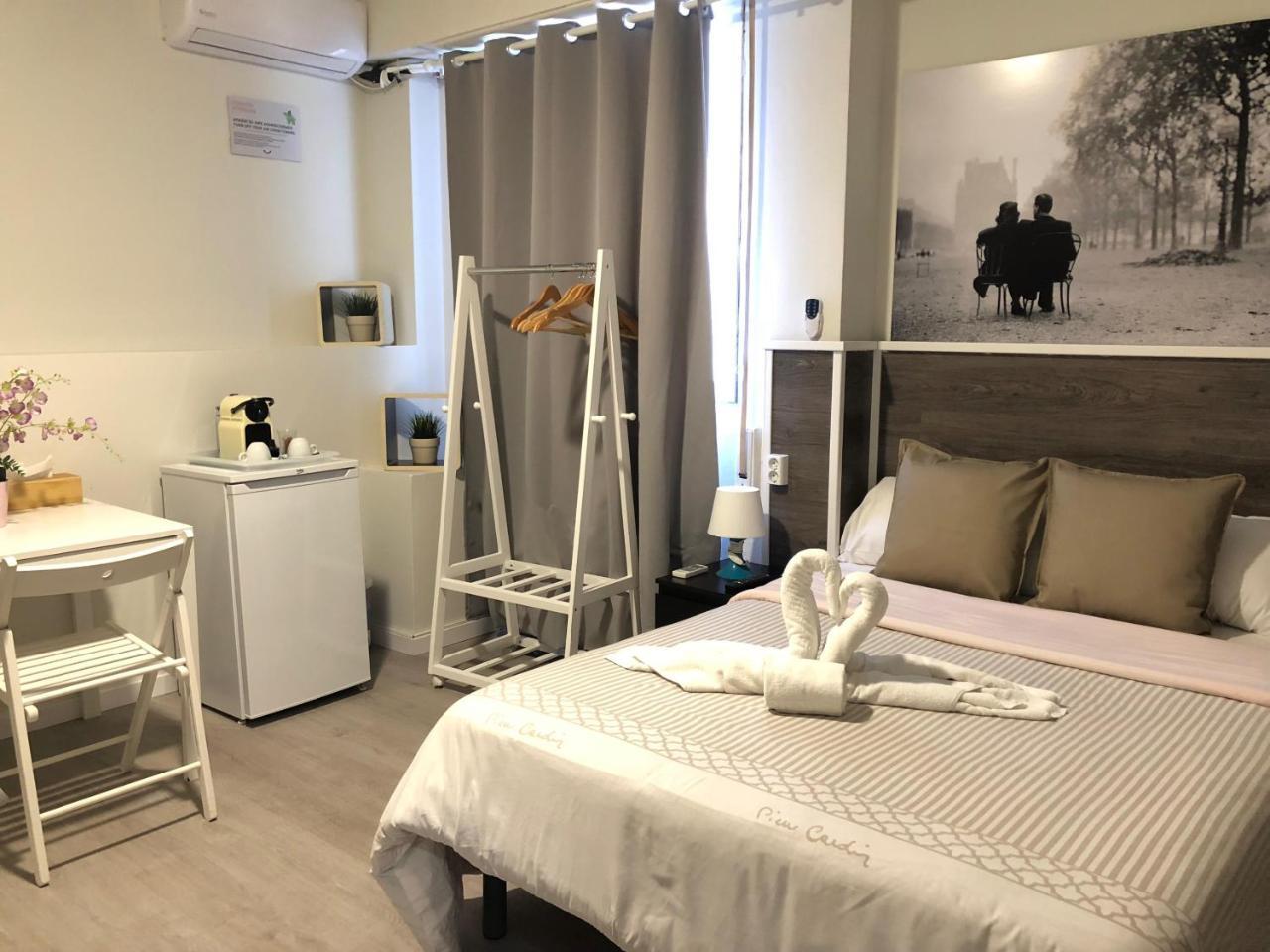 Valencia Suits You - ADULTS ONLY Rooms CHECK IN desde las 14 00h Exterior foto