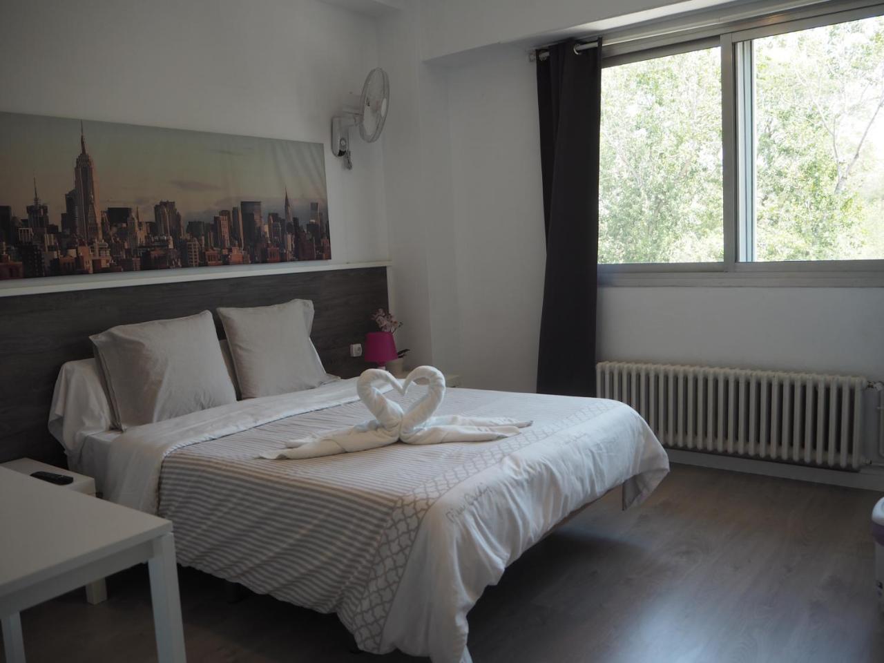 Valencia Suits You - ADULTS ONLY Rooms CHECK IN desde las 14 00h Exterior foto